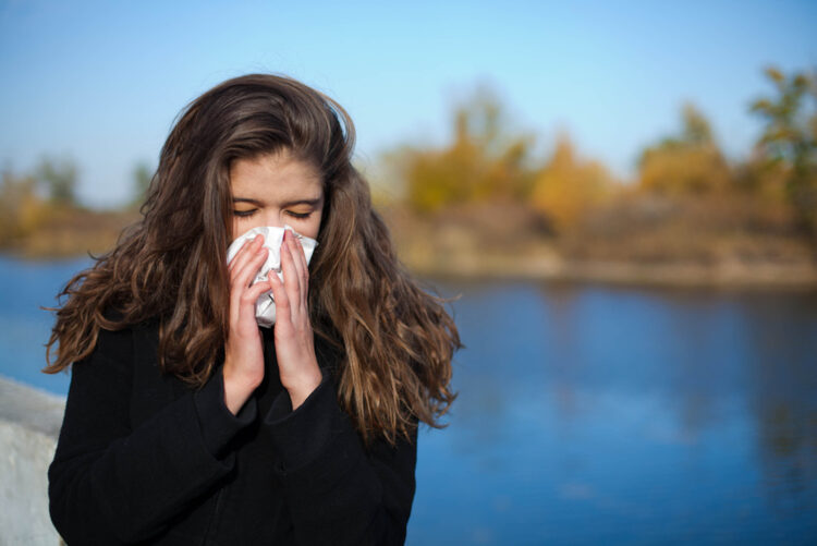 Je neus snuiten of je snot ophalen bij verkoudheid? Hier het antwoord! (nooit meer doen dus)