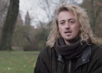 Milan leeft met NAH en krijgt ondersteuning bij zijn nieuwe woning in ‘Uitstel van Executie: Raad en Daad’