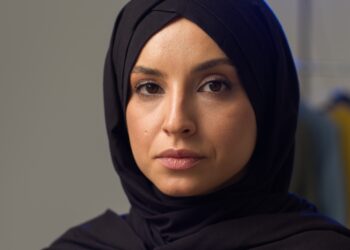 Miriam (46): “Iedereen zei dat Nederland kansen biedt, maar mijn ervaring is heel anders”