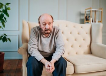 Jeroen (45): “Ik verbrak het contact met mijn dochter vanwege haar plastische chirurgie – nu maakt ze mij kapot”