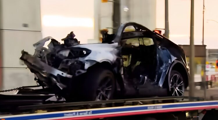 Vier inzittenden overlijden in brandende Tesla nadat elektrische deuren niet opengingen