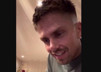 Video: Zoontje Dre geeft André Hazes advies: “Je stinkt uit je moffel”