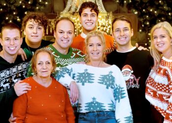 Ontmaskerd: ‘Kerst met de Bauers is fake, alles is in scène gezet’