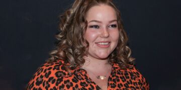 Urk!-ster Gerda deelt schattige beelden van haar pasgeboren zoon