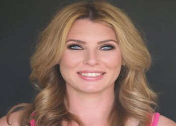 Greetje uit Urk in de wolken: “It’s a girl!”