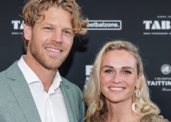 Irene Schouten deelt schattige beelden van haar pasgeboren zoon