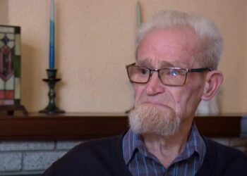 Job (90) worstelt met eenzaamheid tijdens kerst: “Wie denkt er nog aan mij?”