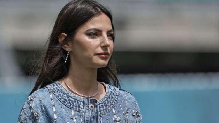 Kelly Piquet maakt excuses voor zwangerschapsaankondiging: “Erg pijnlijk”
