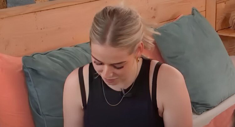 Moeder schaamt zich als ze ziet wat haar 18-jarige dochter doet bij Lang Leve de Liefde