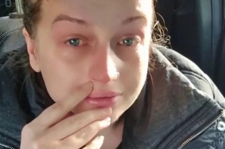Alleenstaande moeder Abbie: “Ik kan mijn kleine kinderen geen cadeautjes geven”
