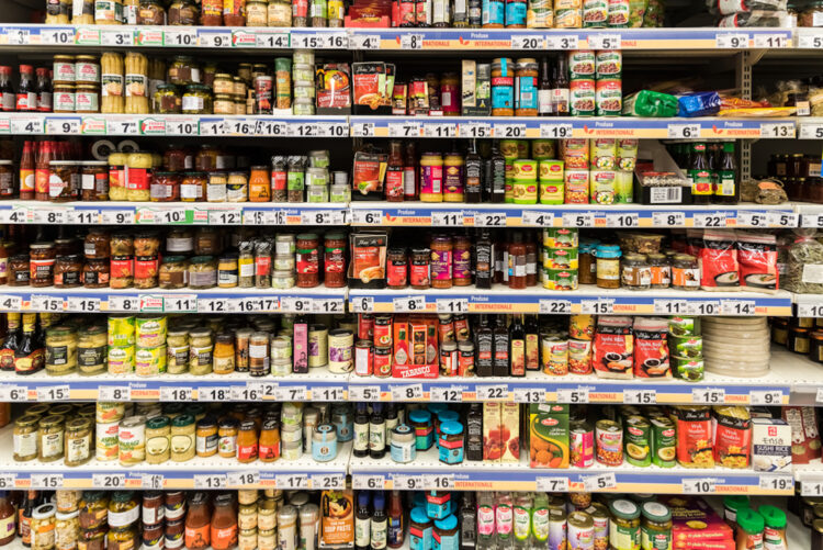 Supermarkten treffen drastische maatregelen: ze bereiden zich voor op rampen en oorlog