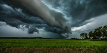 Zware ’tweelingstorm’ neemt in kracht toe: “Hier gaat het straks helemaal los”