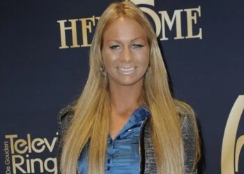 Barbie (Samantha de Jong) onherkenbaar na vreselijk heftige gezichtsbehandeling