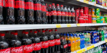 Coca-Cola roept met spoed blikjes en flessen terug: “Er zit een gevaarlijke stof in”