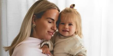 Gezin Esther Vedder getroffen door dubbele ziekenhuisopname: dochter en moeder ernstig ziek