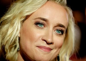 Eva Jinek deelt aangrijpend verhaal over zwangerschapsvergiftiging na bevalling: “Dacht dat ik dat ik dood ging”