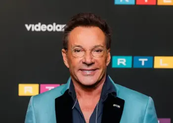 Gerard Joling komt binnenkomt met iets nieuws: “Ik houd ervan om mensen te laten lachen”