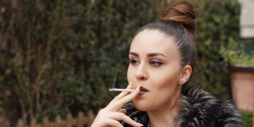 Jamilla: “Ik vind dat de voedselbank ook sigaretten moeten aanbieden”