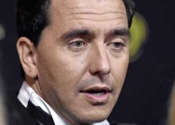 Jan Smit deelt groot verdriet: ‘Dit zet me aan het denken’