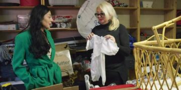 Mama van Mike heeft wieg en babykleertjes al klaar liggen: “Ren!”