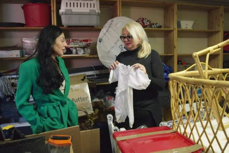 Mama van Mike heeft wieg en babykleertjes al klaar liggen: “Ren!”