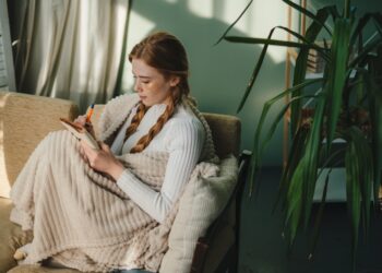 Marina durft de kachel niet hoger te zetten dan 16 graden: ‘Bang voor de prijzen’