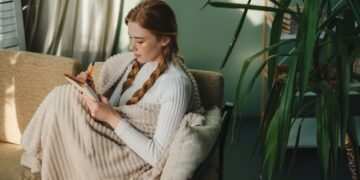 Marina durft de kachel niet hoger te zetten dan 16 graden: ‘Bang voor de prijzen’