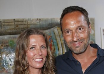John van t Schip eert zijn overleden partner Danielle op haar verjaardag