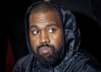 Kanye West doet opnieuw schokkende uitspraken over zijn vrouw:’Doorgedraaid’