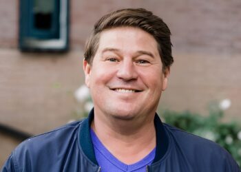 Martijn Krabbé deelt ontroerend bericht: “Lichtpuntje!”