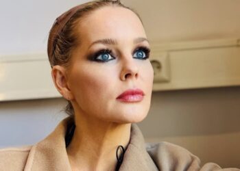 Heftige reactie: Chantal Janzen slaat moedermaffia van zich af