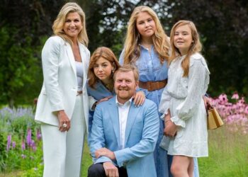 Willem-Alexander onthult opmerkelijk en bijzonder detail over zijn dochters