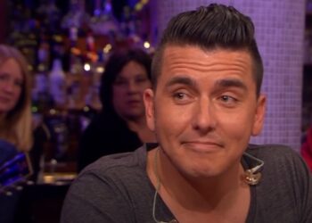 Buurman Jan Smit is het zat: ‘Zijn honden terroriseren de buurt!’