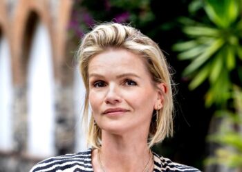 Tooske Ragas deelt frustraties over het stiefouderschap: ‘Ik heb enorm geworsteld’