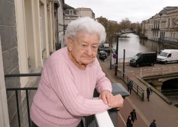 Na ruim vijftig jaar moet Huguette haar huis verlaten – op haar 93ste moet ze opnieuw beginnen