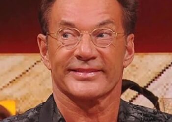 Gerard Joling doet boekje over zijn erfenis: ´Ik steek alles in de fik!