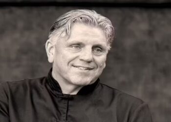 Topchef Jonnie Boer (60) onverwacht overleden op Bonaire