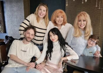 Patricia Paay gedumpt door vriend? De foto zegt alles…