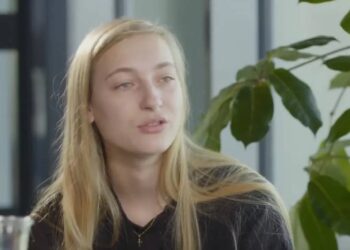 Zangeres S10 in diepe rouw: onze gedachten zijn bij haar, sterkte