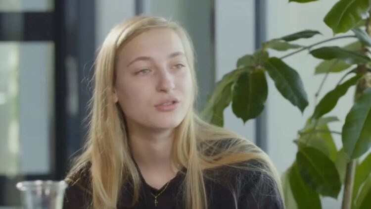 Zangeres S10 in diepe rouw: onze gedachten zijn bij haar, sterkte