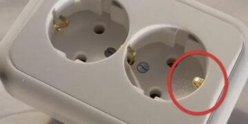 Waarvoor zijn de metalen lipjes op ronde stopcontacten.. Dit is het antwoord!