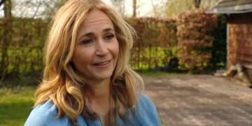 Wendy van Dijk deelt update over haar zieke dochter Lizzy: ‘Ik ben bij je’