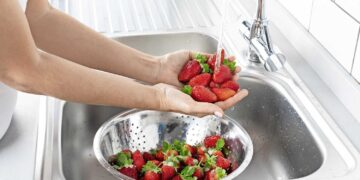 Dit wil je écht weten: ontdek waarom je nooit ongewassen fruit zou moeten eten!
