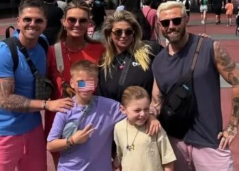 Video: Roxeanne Hazes uit zich over ‘droomvakantie’ samen met André en Monique