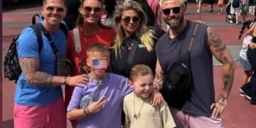 Video: Roxeanne Hazes uit zich over ‘droomvakantie’ samen met André en Monique