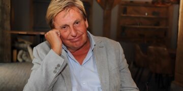 Onverwachte onthulling: Dit is waarom Henny Huisman plotseling verdwenen is van tv