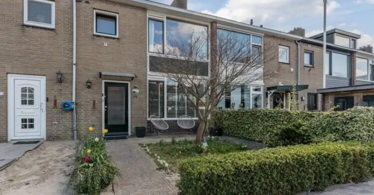 Kopen Zonder Kijken-stel zet woning in de verkoop en aast op dikke winst