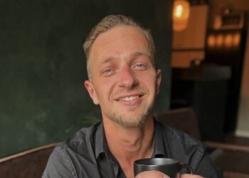 Jeppe van Married at First Sight vindt opnieuw geluk in de liefde:’Hebben het erg gezellig samen’