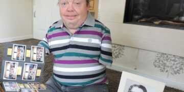 Kevin (58) heeft geen armen en benen maar moet aan het werk: “Anders verlies ik uitkering”