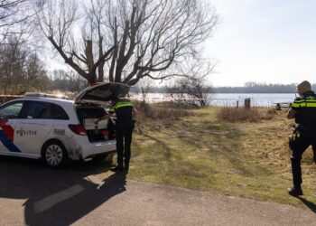 Urgente situatie: vermissing in Amsterdam familie ernstig bezorgd en van slag